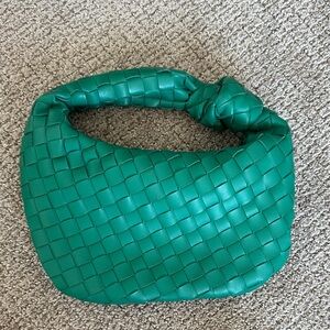 Kelly Green Woven Handbag!